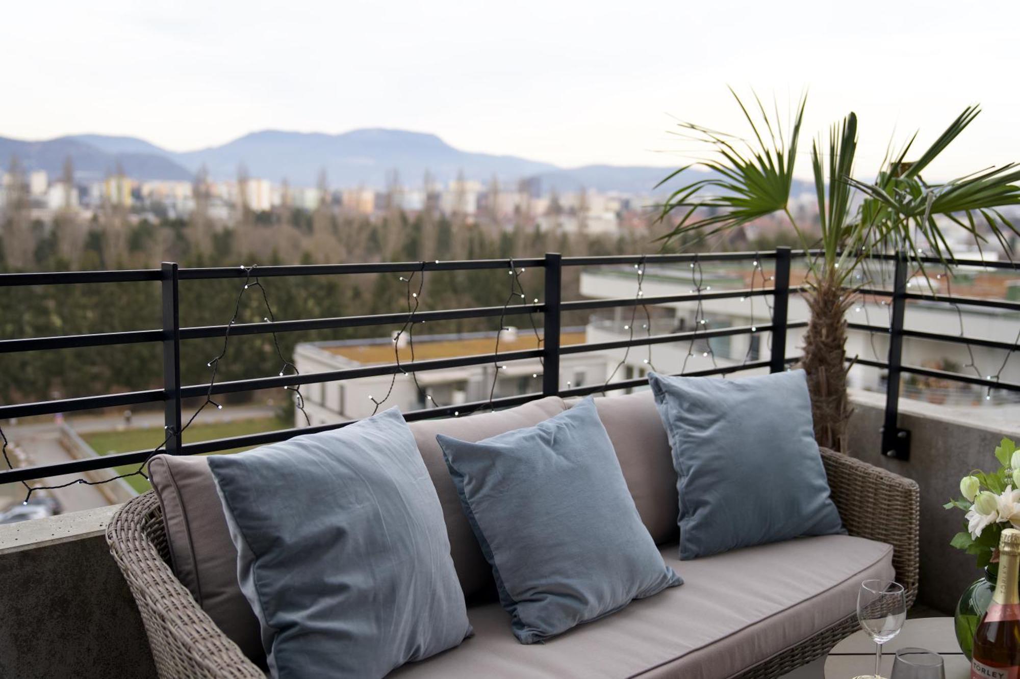 Edler Wohnraum Panoramablick 3 Sz Boxspringbetten, E-Ladestation, Kaffeevollautomat, Klima, Lift, Terrasse & 2Xtg Graz Dış mekan fotoğraf