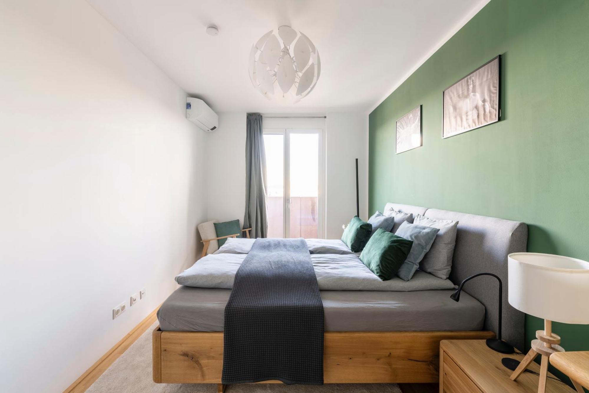 Edler Wohnraum Panoramablick 3 Sz Boxspringbetten, E-Ladestation, Kaffeevollautomat, Klima, Lift, Terrasse & 2Xtg Graz Dış mekan fotoğraf
