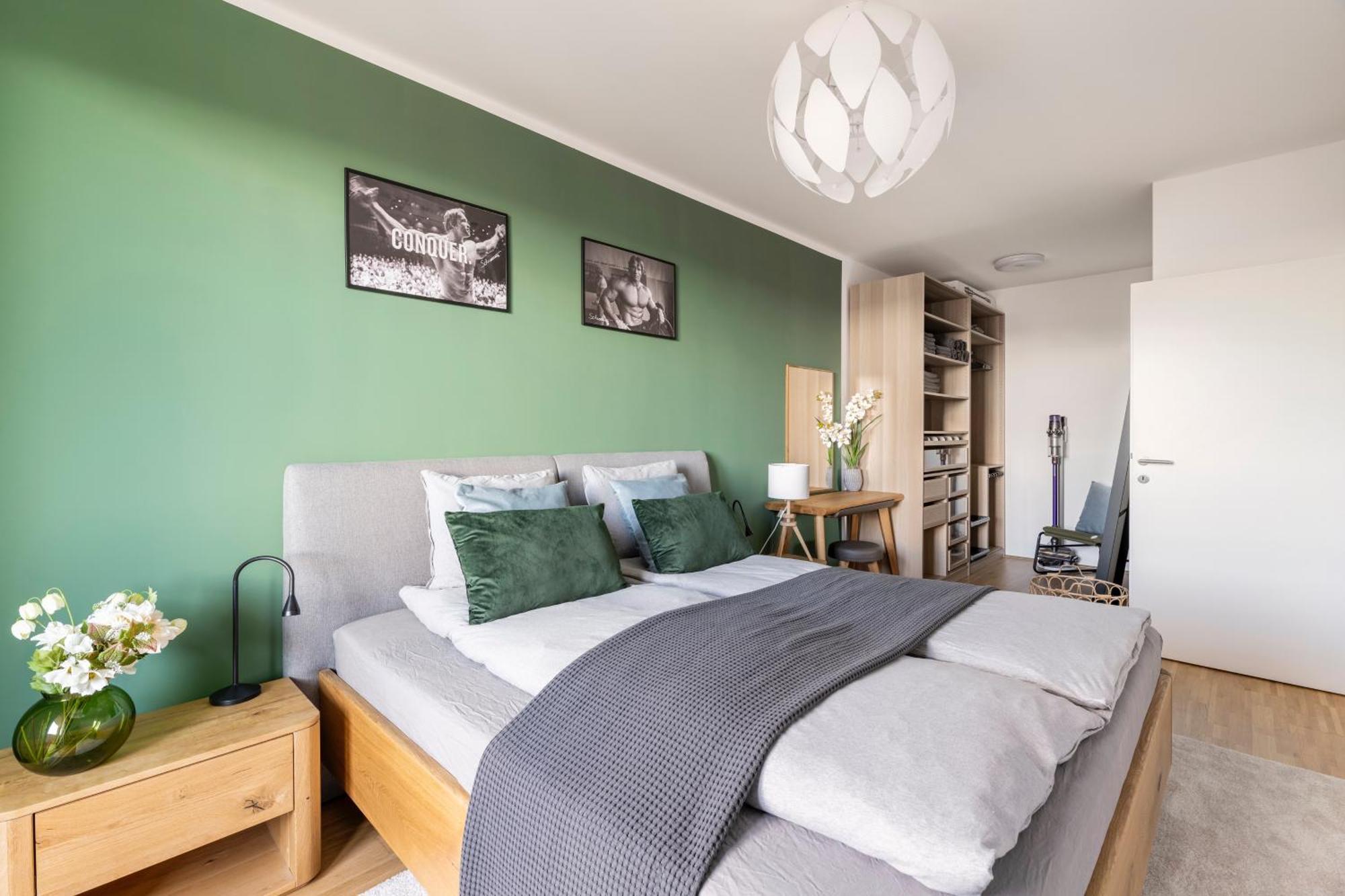 Edler Wohnraum Panoramablick 3 Sz Boxspringbetten, E-Ladestation, Kaffeevollautomat, Klima, Lift, Terrasse & 2Xtg Graz Dış mekan fotoğraf